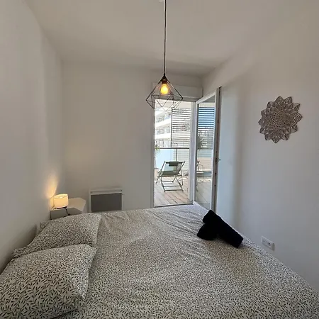 Le Wilson-gare-wifi-clim-terrasse Appartement Béziers