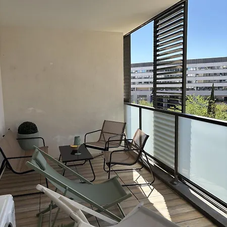 Appartement Le Wilson-gare-wifi-clim-terrasse