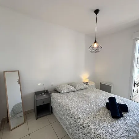 Le Wilson-gare-wifi-clim-terrasse Appartement Béziers